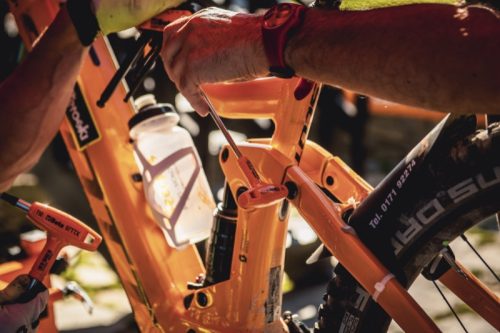 Beta 97TTX 06 T-szárú Torx®-imbuszkulcs, műanyag markolattal, krómozott, fekete hegyek