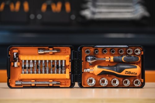 Beta 900/C39U-11 MULTIFUNKCIÓS DUGÓKULCS, 21 CSAVARHÚZÓBETÉT ÉS 7 TARTOZÉK