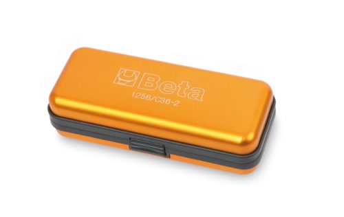 Beta 1256/C36-2 Bimateriál-műszerész csavarhúzó 36 cserélhető 4 mm-es bit-tel és mágneses hosszabbítóval