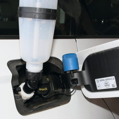 Beta 1758ADB-45° VISSZAFOLYÁSGÁTLÓ TÖLCSÉR ADBLUE-HOZ 45 FOKOS CSATLAKOZÓVAL