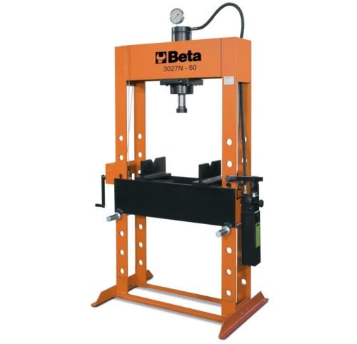 Beta 3027N 100 Elektrohidraulikus motoros prés mozgó dugattyúval és csörlővel