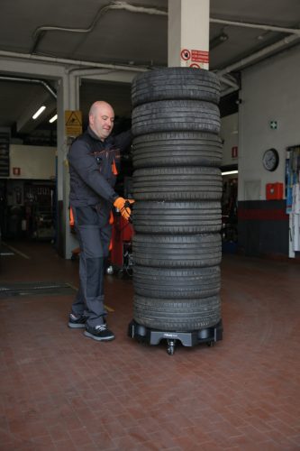 Beta BETA 3036  Gumiabroncs szállító/tároló állomás