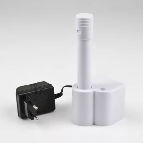 Girmi GT02 Újratölthető elektromos reszelő, piros/fehér színben