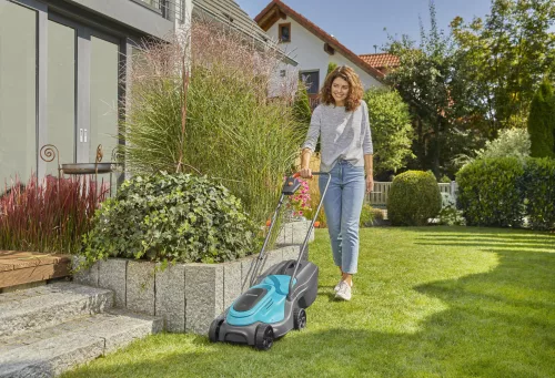 Gardena PowerMax™ 30/18V P4A akkumulátoros fűnyíró (1 x 4.0 Ah Li-ion akkuval)