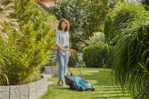 Gardena PowerMax™ 30/18V P4A akkumulátoros fűnyíró (1 x 4.0 Ah Li-ion akkuval)