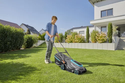 Gardena PowerMax™ 37/36V P4A akkumulátoros fűnyíró (akku és töltő nélkül)