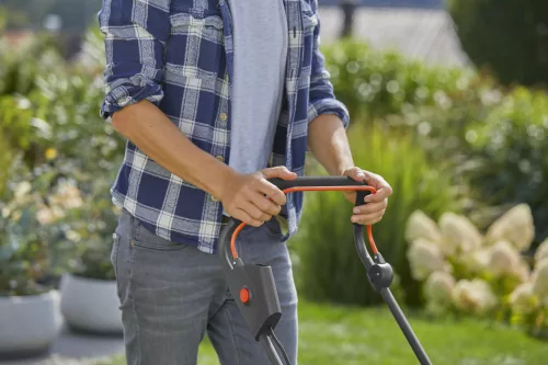 Gardena PowerMax™ 37/36V P4A akkumulátoros fűnyíró (akku és töltő nélkül)