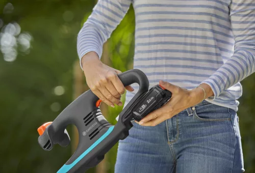 Gardena EasyCut 40/18V P4A akkumulátoros sövénynyíró (akku és töltő nélkül)