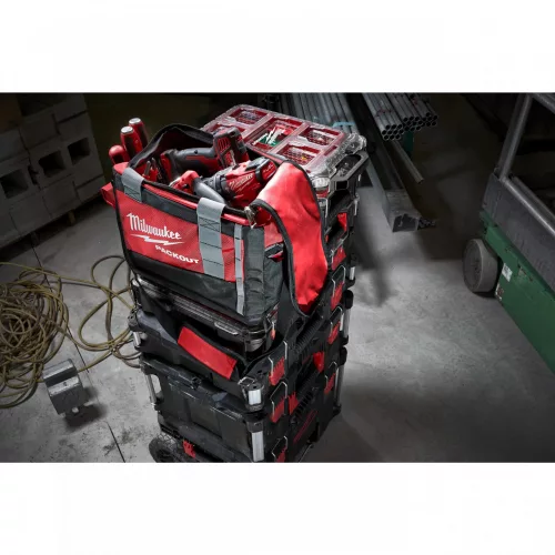 Milwaukee PACKOUT™ zárt szerszámtáska, 38 cm