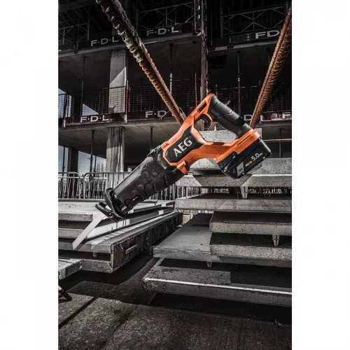 AEG BUS 18BL2-0 Brushless akkus szénkefe nélküli szablyafűrész (akku és töltő nélkül)