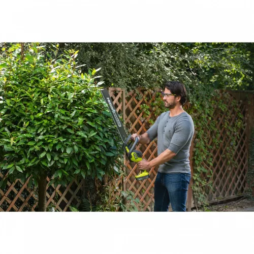 Ryobi RY18HT50A-120 akkus sövényvágó (1 x 2.0 Ah Li-ion akkuval)