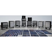 Szerszámkocsik és szerszámtálcák